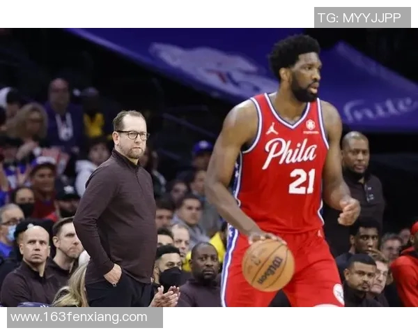 76人险胜黄蜂，纳斯收获执教生涯第300胜及比赛用球