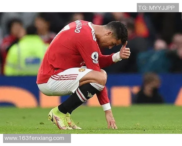 攻防兼备!20号秀泰森半场14分4记三分加3盖帽 攻防兼备!20号秀泰森半场14分4记三分加3盖帽