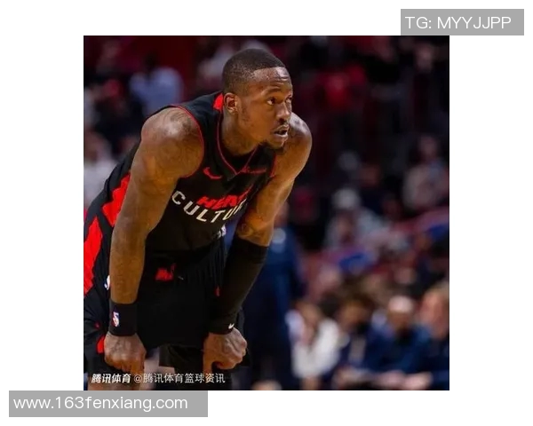 美记:黄蜂队医称罗齐尔的争议比赛是真受伤了,有MRI为证 美记:黄蜂队医称罗齐尔的争议比赛是真受伤了,有MRI为证