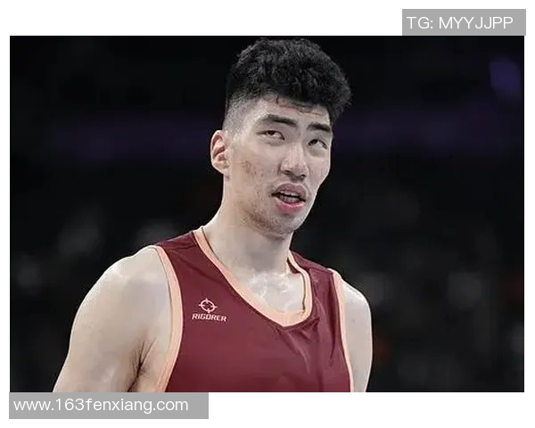 咪咕前方!@H_余嘉豪 用四个字点评隔扣:“热血沸腾” 咪咕前方!@H_余嘉豪 用四个字点评隔扣:“热血沸腾”