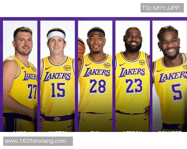 里夫斯16助攻艾顿17分,抛投助湖人领先8分